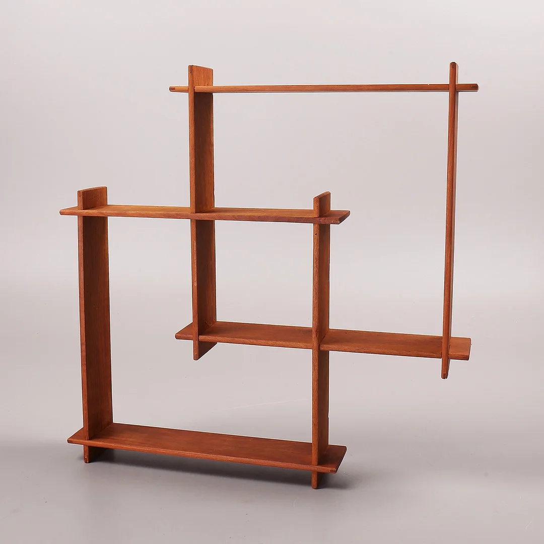 VÄGGHYLLA, teak. — Cupboards, Cabinets & Shelves — Växjö Auktionskammare
