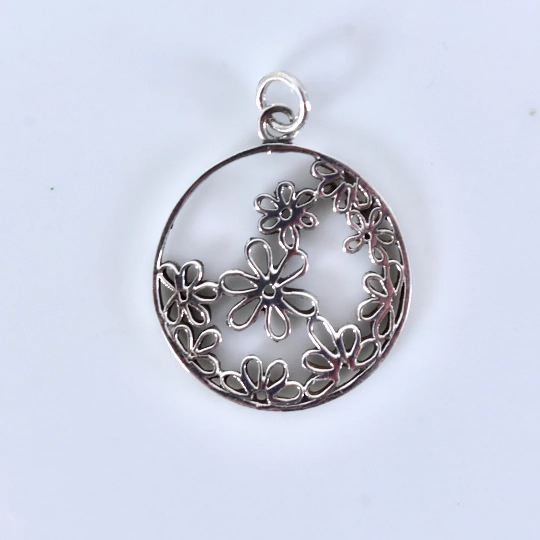 HÄNGE, silver. — Jewellery — Halmstads Auktionskammare