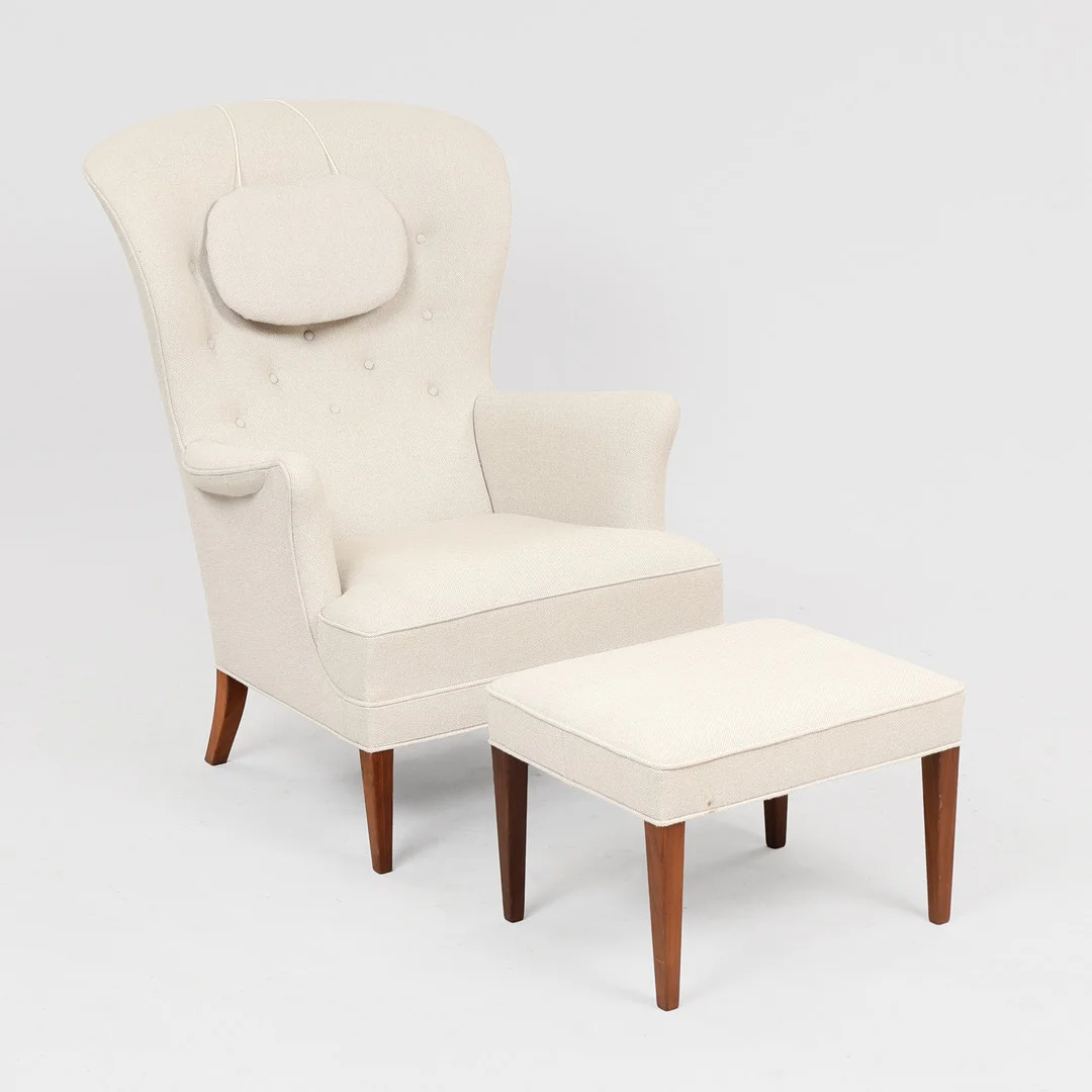 FRITS HENNINGSEN. Lænestol Heritage Chair FH419 Heritage Chair. Carl Hansen. Danmark (2). — Armchairs & Chairs — Palsgaard Kunstauktioner