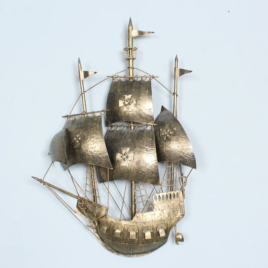 Wandleuchte aus Metall im Stil einer spanischen Galeone. — Wall Lights — Stockholms Auktionsverk Düsseldorf/Neuss