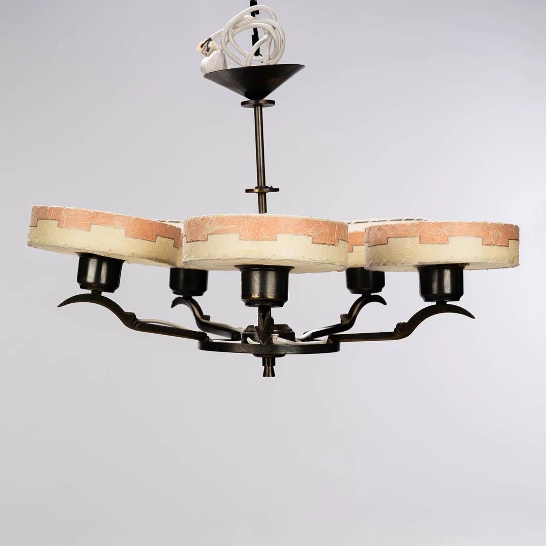 TAKLAMPA. 5-Ljuspunkter med pappersskärmar (Swedish Grace). — Ceiling lights — Norrlands Auktionsverk