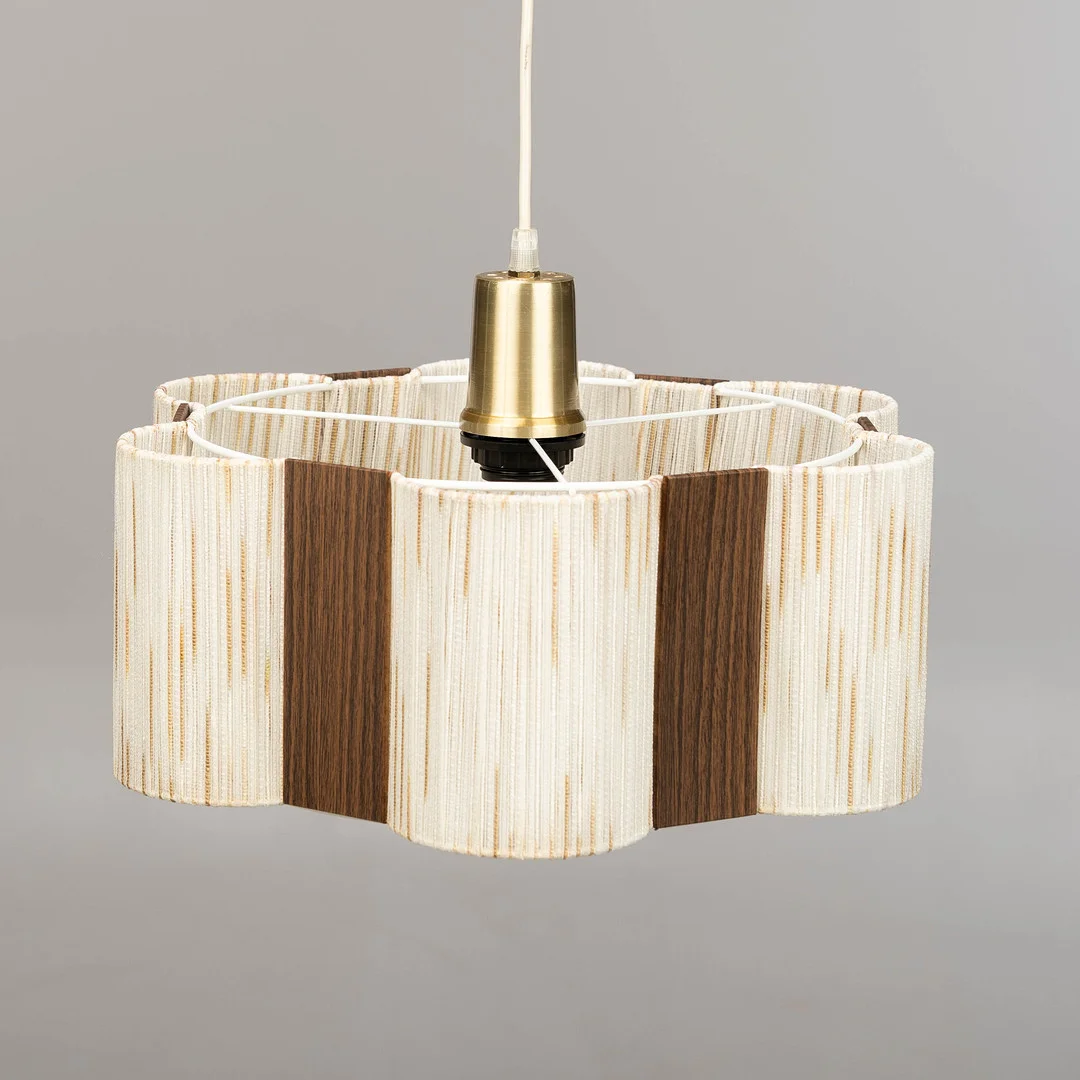 Taklampa, Tyg, Trä och Metall. — Ceiling lights — Norrlands Auktionsverk