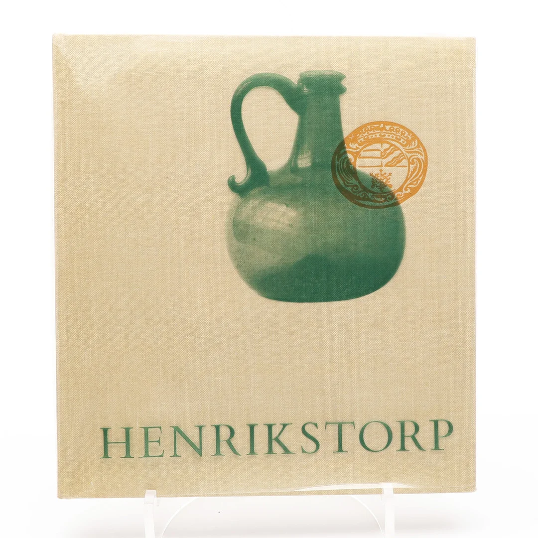 GLAS. HENRIKSTORP - DET SKÅNSKA GLASBRUKET 1691-1760. — Books — Crafoord Auktioner Lund