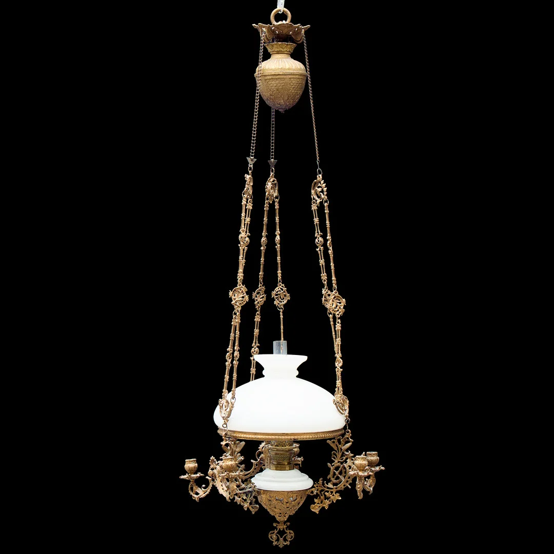 TAKKRONA, fotogenlampa. — Ceiling lights — Uppsala Auktionskammare