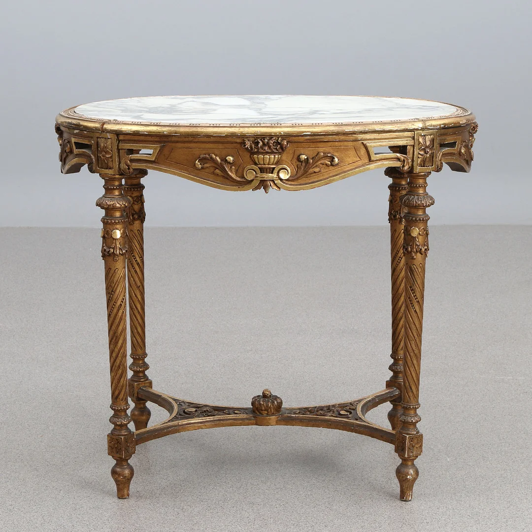 SALONGSBORD. Förgyllt och bronserat trä och pastellage. Louis XVI-stil, tidigt 1900-tal. — Tables — Skånes Auktionsverk