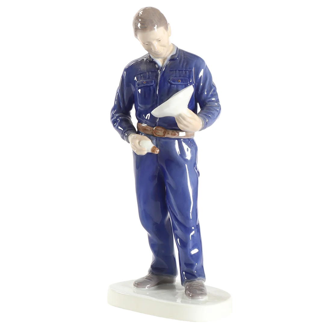 Bing & Grondahl. 'Electrician', figurine, porcelain, no. 2428 2nd variety. — Glass, porcelain and ceramics/Figures — Lauritz