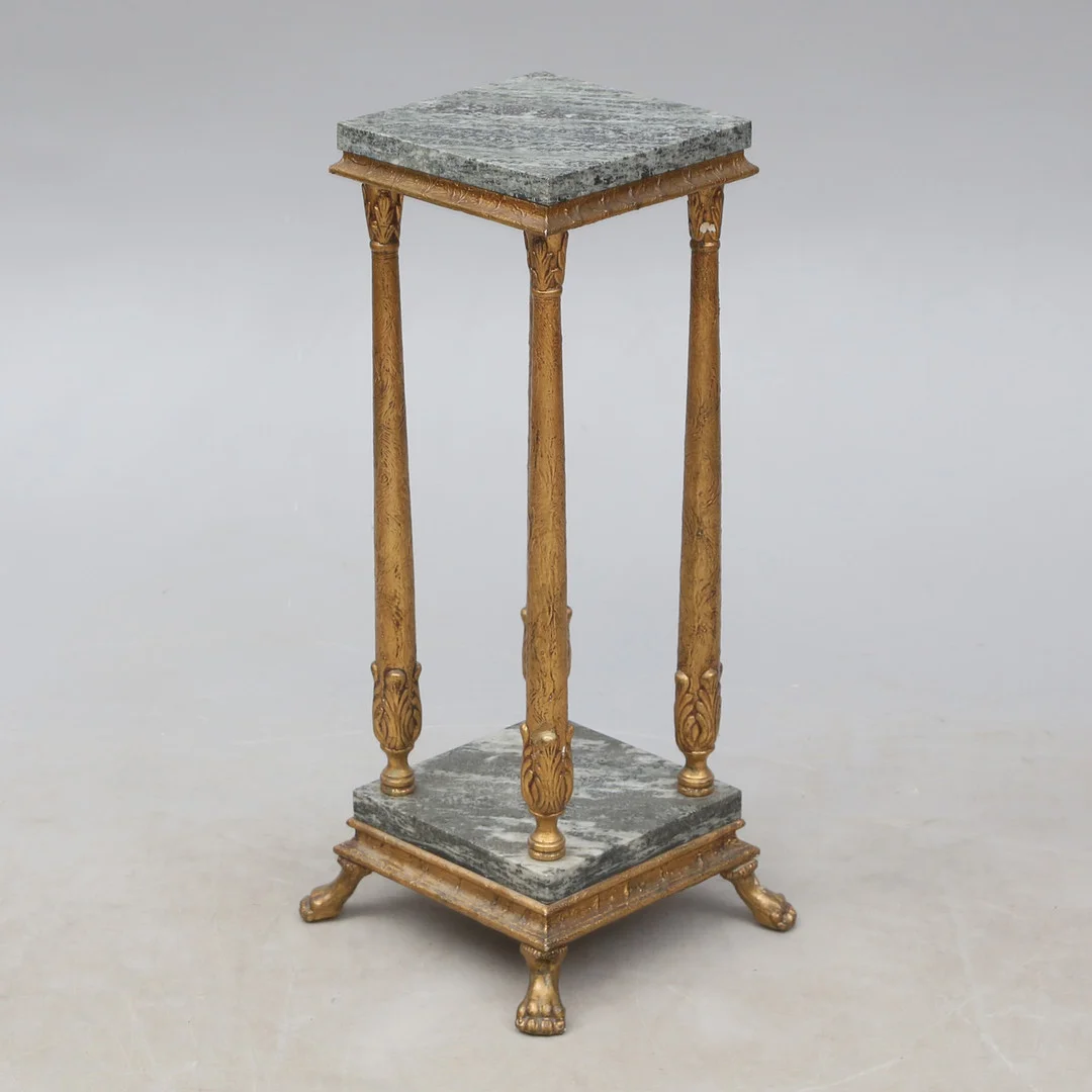 PIEDESTAL, med stenskivor. — Other — Kalmar Auktionsverk