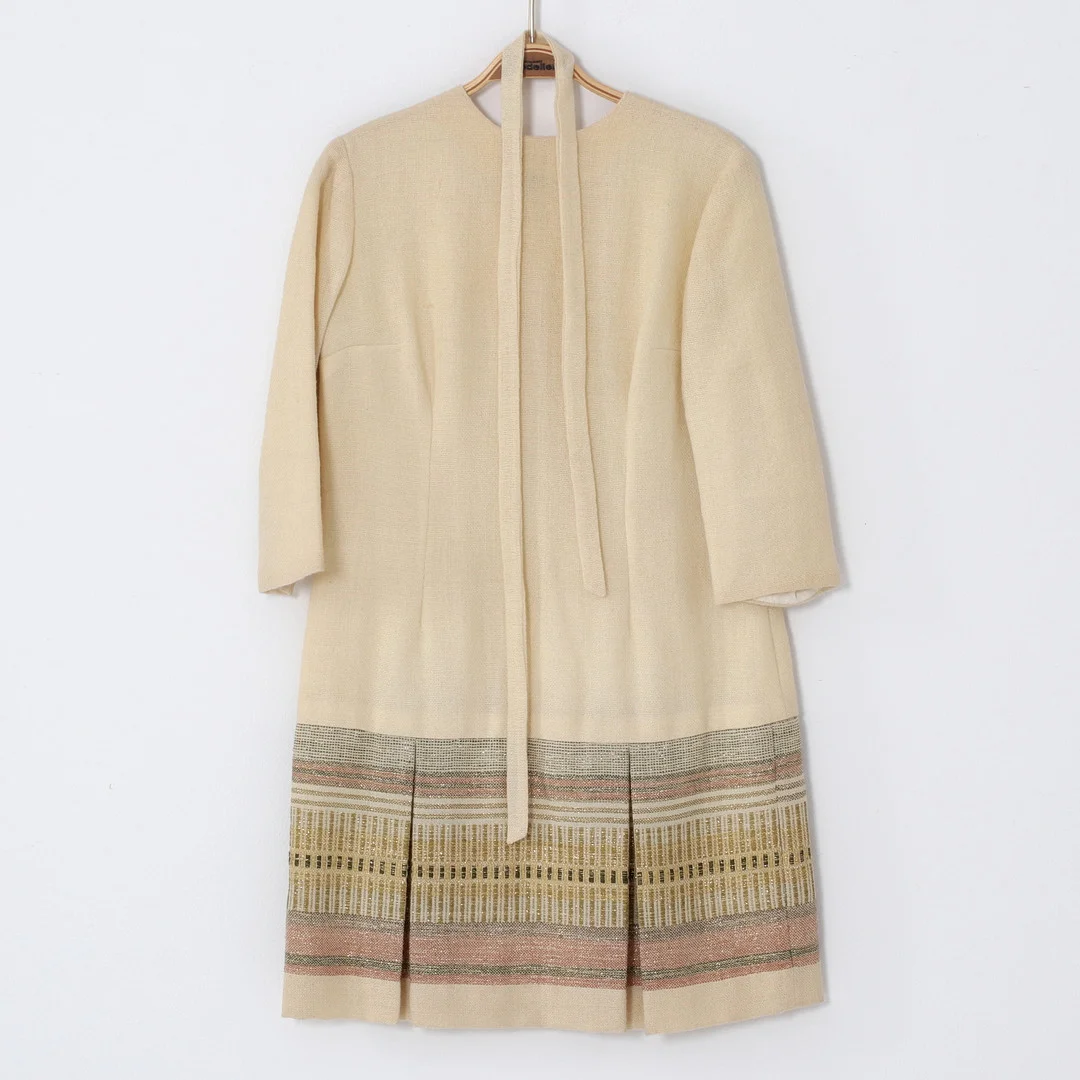 KLÄNNING, stl 40. Hemslöjden, Stina Nilsson, Östersund. — Vintage & Designer Fashion — Stadsauktion Sundsvall