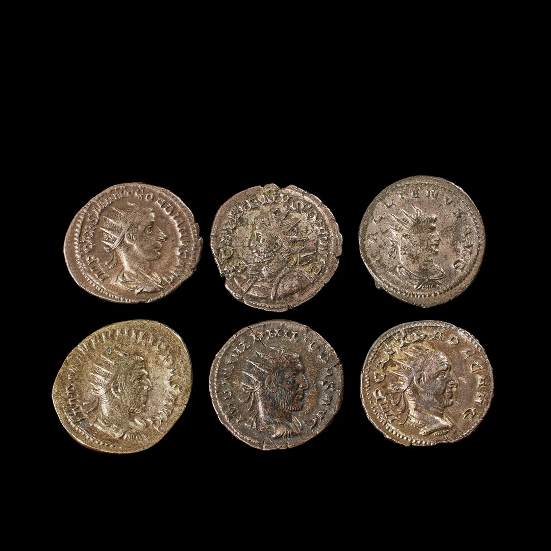 SILVERMYNT 6 st, romerska bl a Gallenus, antoninianus präglad 258-259, Aemilianus, antoninanus, präglad ca 253, Gordianus III, kejsare 238-244. — Coins & Banknotes — Stockholms Auktionsverk Sickla