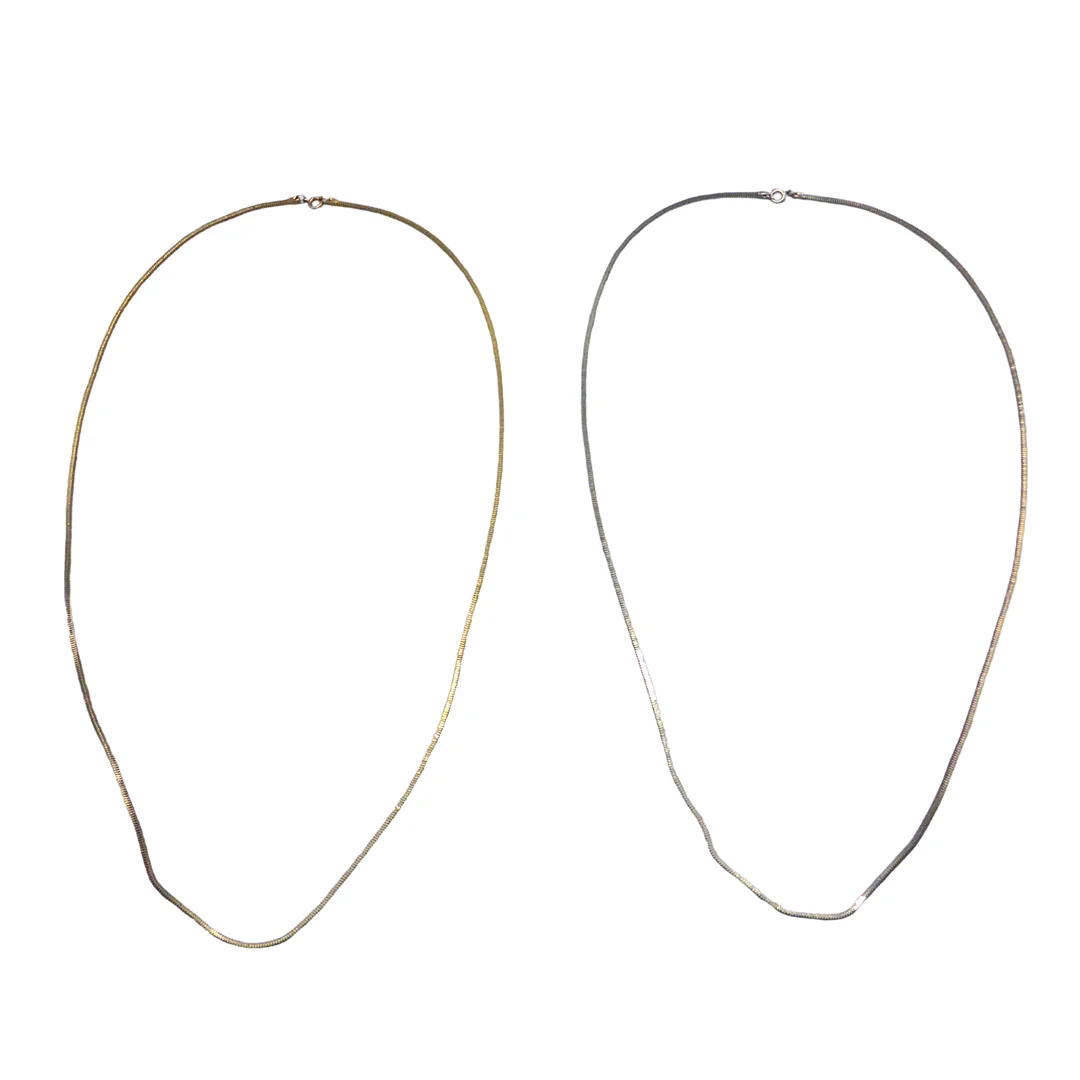 PANZERKETTEN AUS METALL IM SET. — Necklace — Auktionshaus Stuber's Hammerschlag