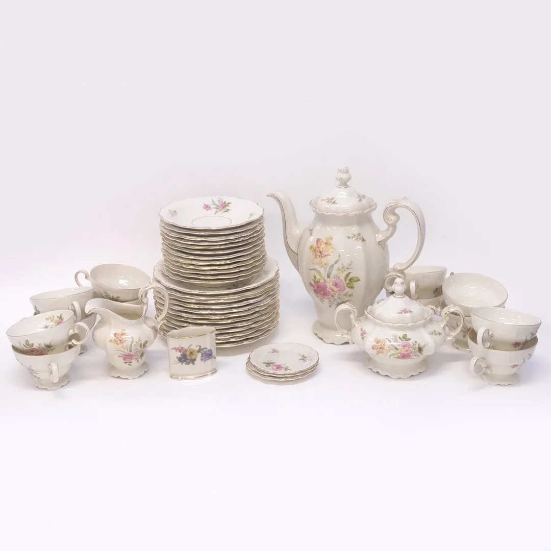 ROSENTHAL KAFFESERVIS " POMPADOUR, 43 DELAR. — European — Björnssons Auktionskammare