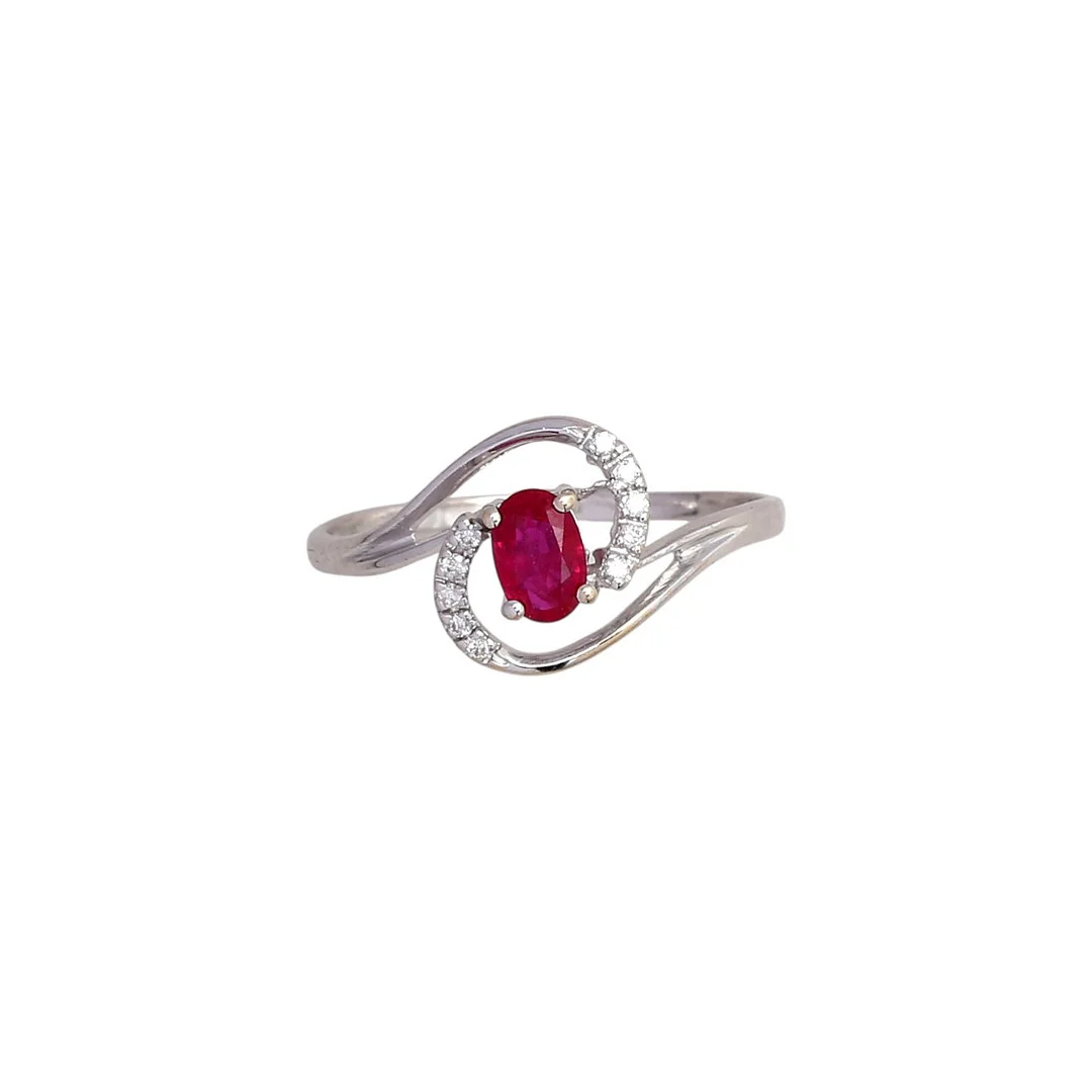 Ruby and diamonds ring. — Rings — Balclis