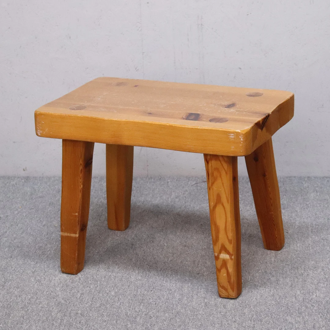 PALL, furu, Vemdalia Snickeri, Vemdalen, Härjedalen. — Armchairs & Chairs — Markus Auktioner