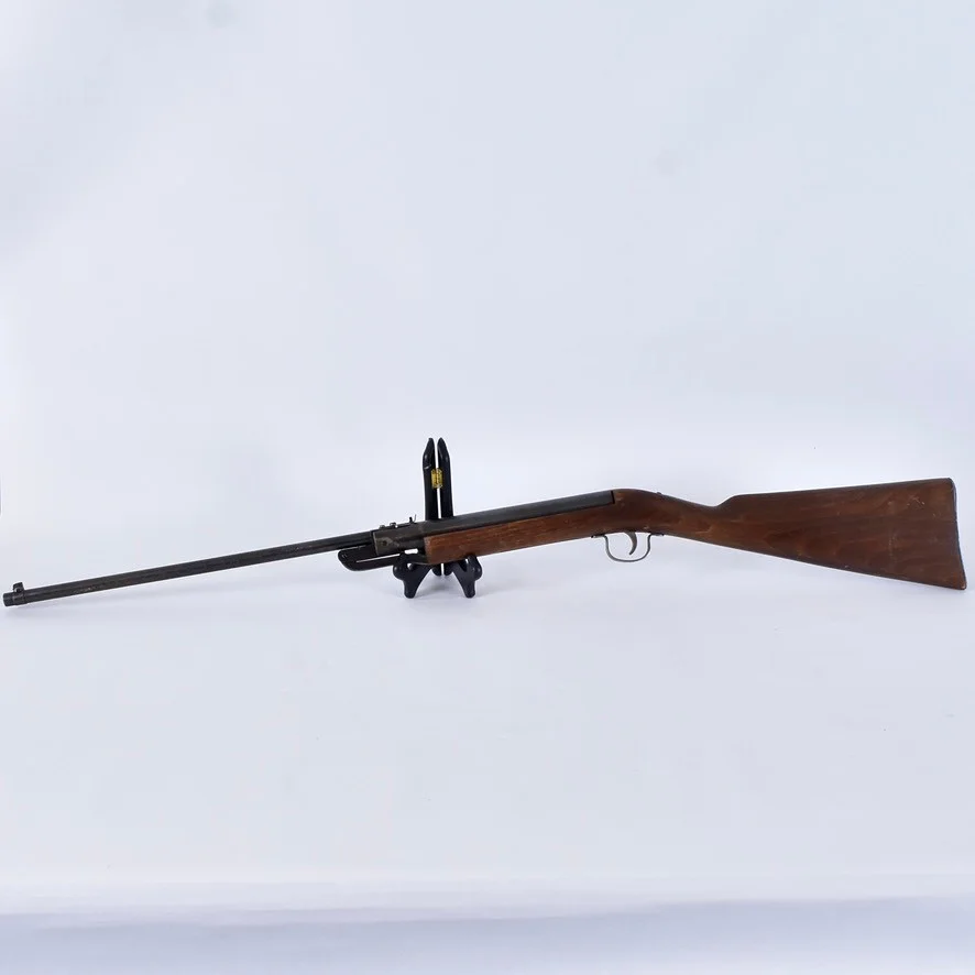 LUFTGEVÄR, Excellent modell CF. — Guns & Rifles — Halmstads Auktionskammare