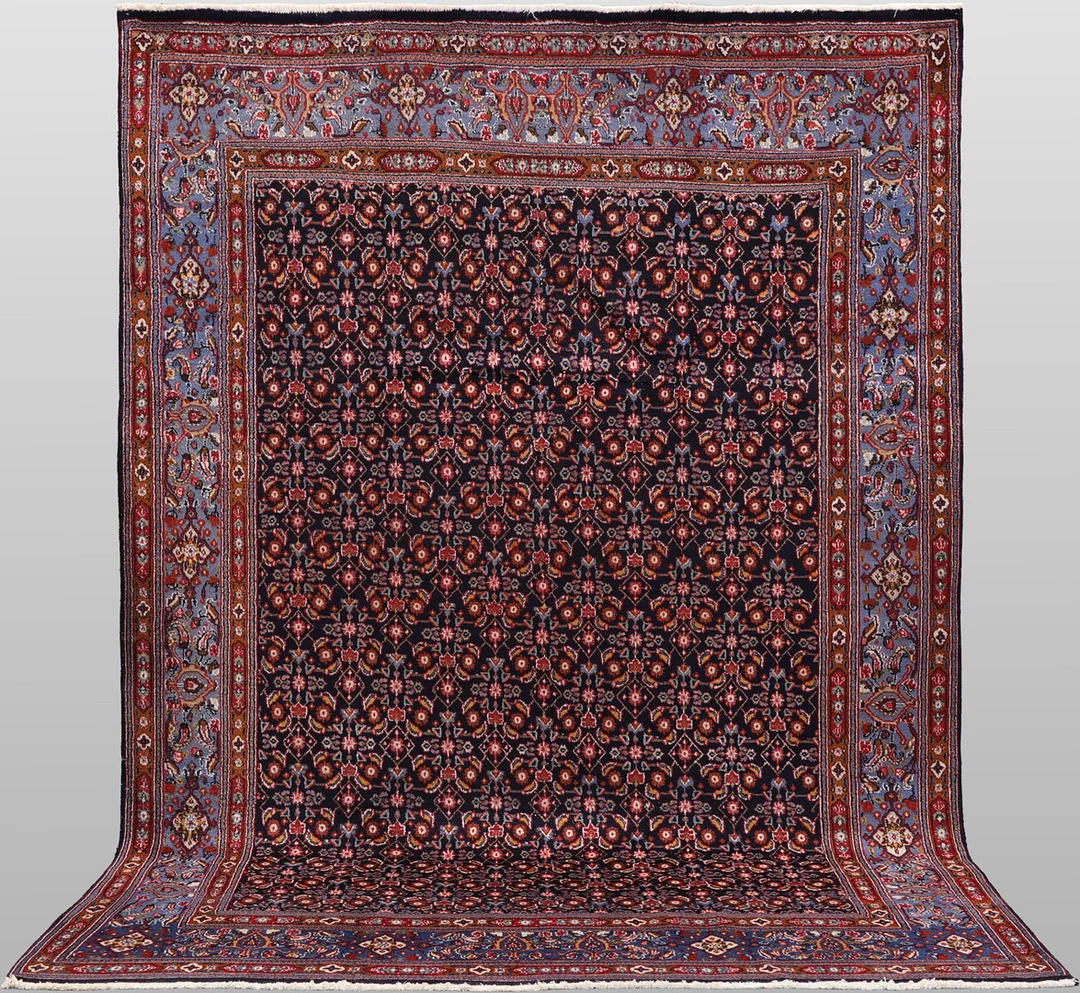 MATTA, Moud, cirka 300 x 200 cm. — Persian Carpets & Textiles — RA Auktionsverket Norrköping