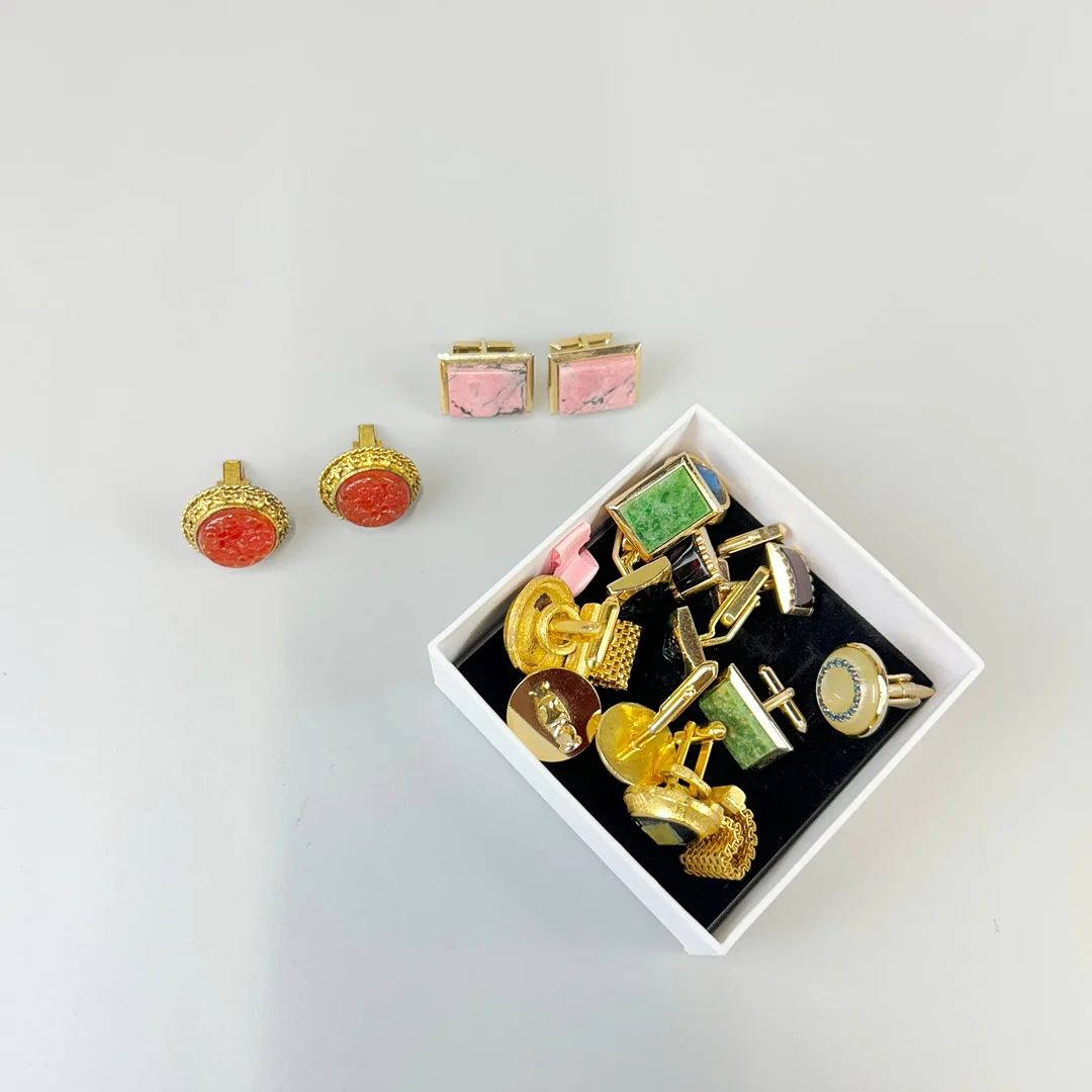 MIXED CUFFLINKS. — Cufflinks & Tie Pins — Chalkwell Auctions