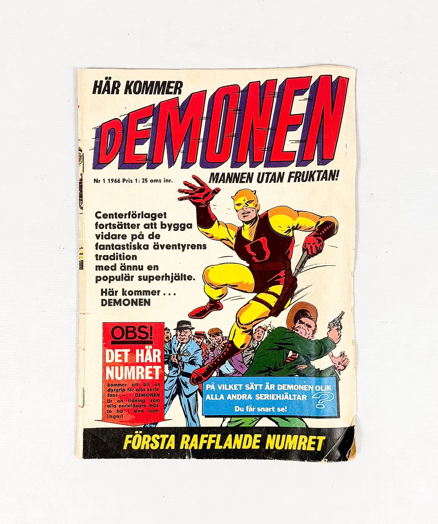 SERIETIDNING, "Här kommer DEMONEN mannen utan fryktan", Nr 1, 1966. — Comics — Auktionshuset STO Bohuslän