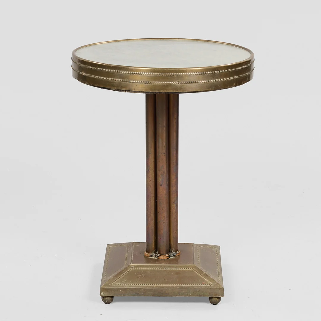 Art deco sidebord - lampebord af messing, broderi. ca 1920-30. — Other — Palsgaard Kunstauktioner