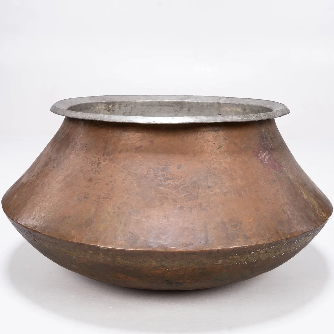 KOPPARBALJA, daterad 1978, signerad. — Pewter, Brass & Copper — Norrlands Auktionsverk