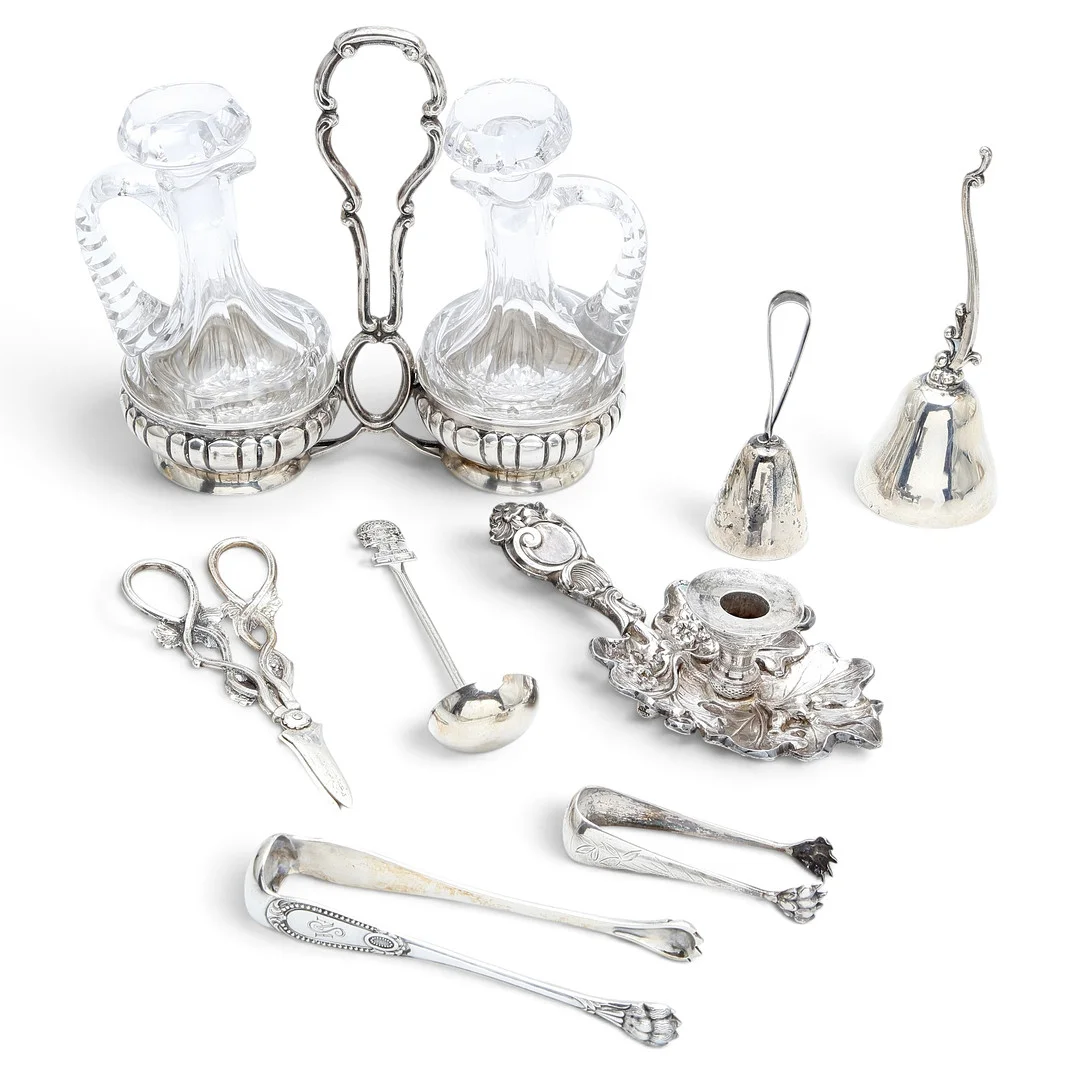 Cruets stand, two bells, a candle holder and various silver objects, second third of the 20th Century. — Silver — Balclis