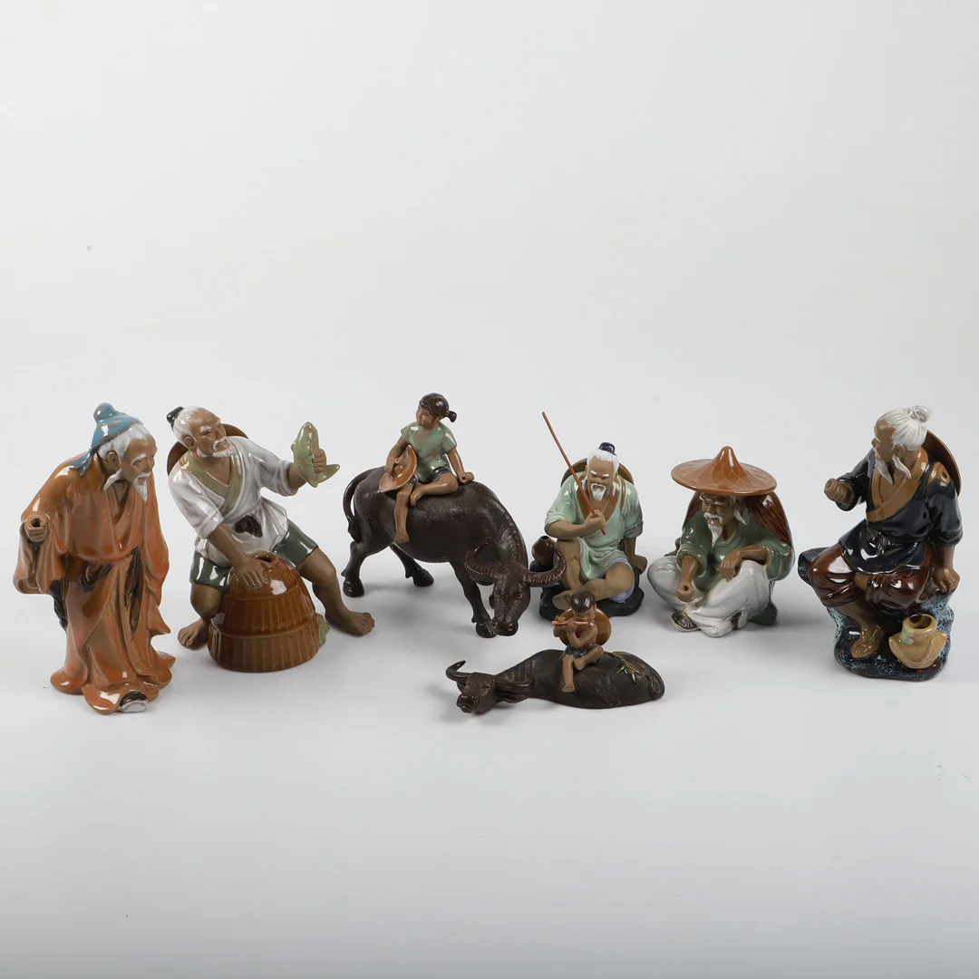 FIGURINER, 7 stycken, bl. a. fiskare, keramik, Kina, 1900/2000-tal. — Ceramics & Porcelain — Helsingborgs Auktionskammare