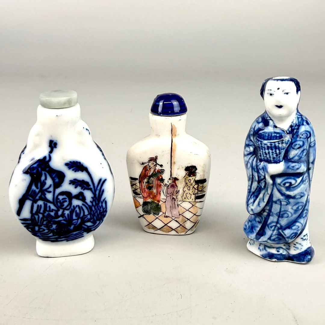 THREE CHINESE SNUFF BOTTLES. — Ceramics & Porcelain — Chalkwell Auctions