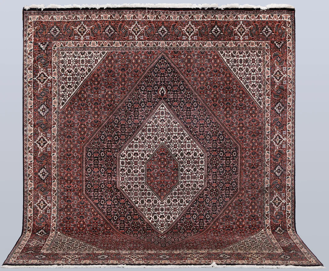 MATTA. Bidjar, 240 x 202 cm. — Oriental Carpets & Textiles — Södermanlands Auktionsverk
