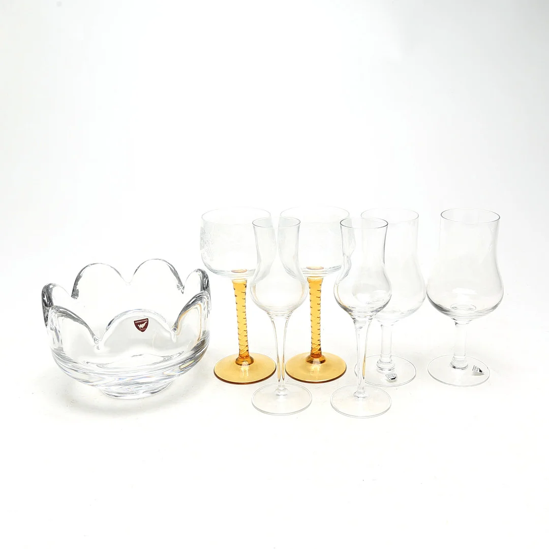 GLASFÖREMÅL, 7 st, bland annat Orrefors. — Tableware — Kalmar Auktionsverk