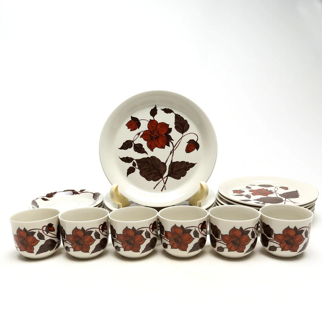 KAFFESERVISDELAR, 25 delar, porslin, Arabia. — Tableware — Kalmar Auktionsverk