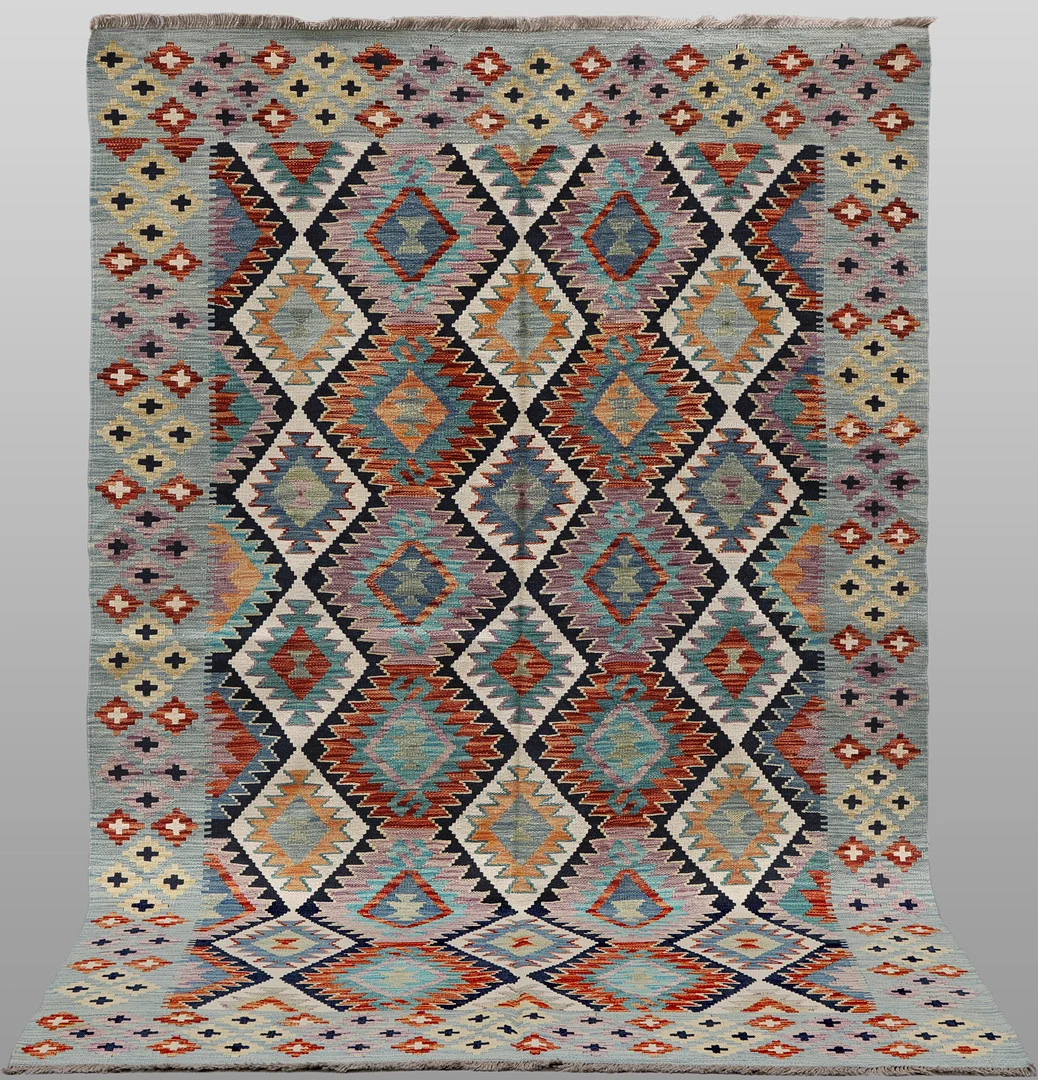 ORIENTMATTA. Kelim klassisk design, 251 x 163 cm. — Oriental Carpets & Textiles — Gomér & Andersson Linköping