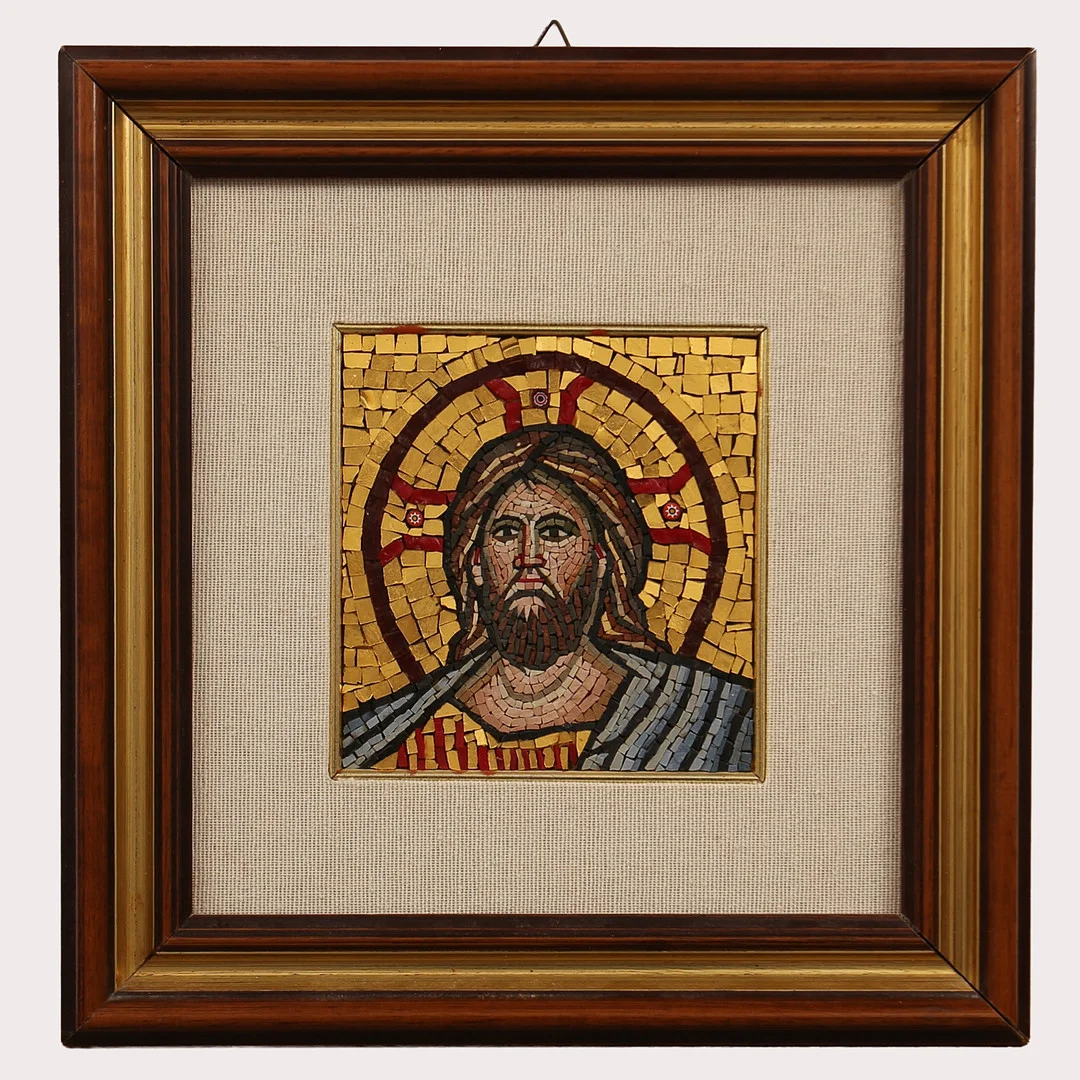 KRISTUS I BYSANTINSK STIL. PIETRA DURA, polykromt arbete med förgyllda partier. Le Absidi, Italien. Omkring 1900-talets sista fjärdedel. — Other — Limhamns Auktionsbyrå