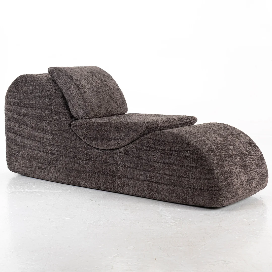 LOUNGESTOL / DAGBÄDD, teddy tyg, samtida tillverkning. — Armchairs & Chairs — Handelslagret Auktionsservice