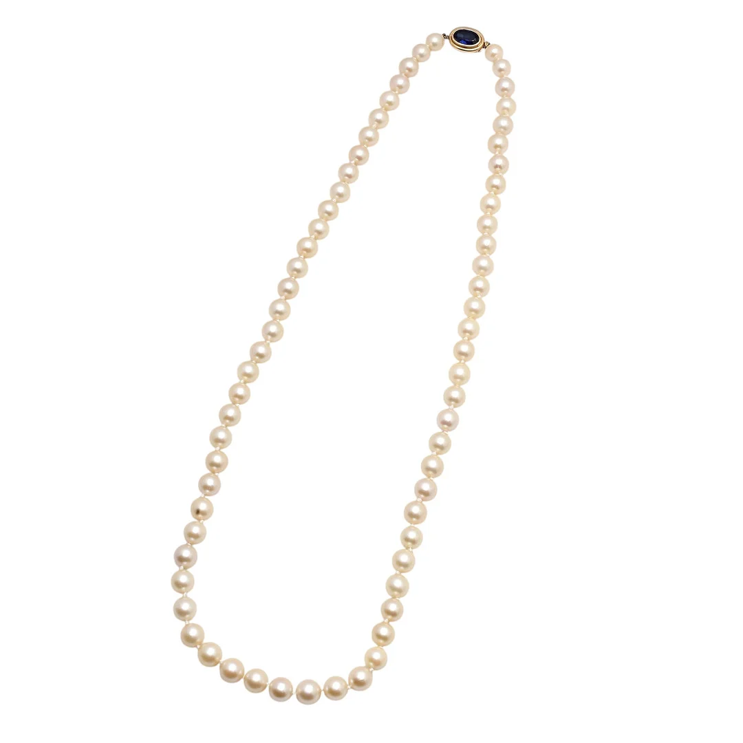 Pearls choker with sapphire clasp. — Necklace — Balclis