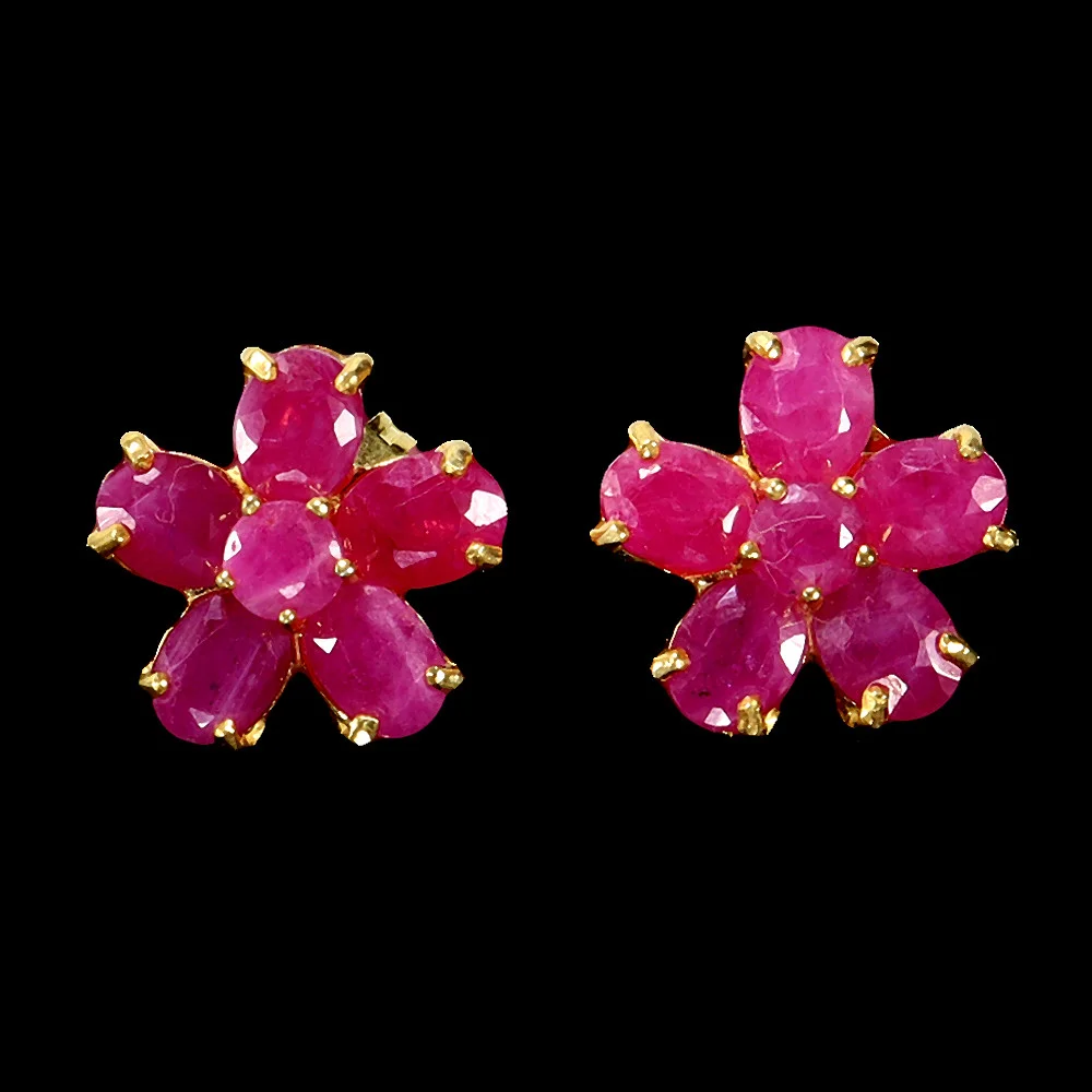 RUBY FLOWER SHAPED EARRINGS. — Earrings — Chalkwell Auctions