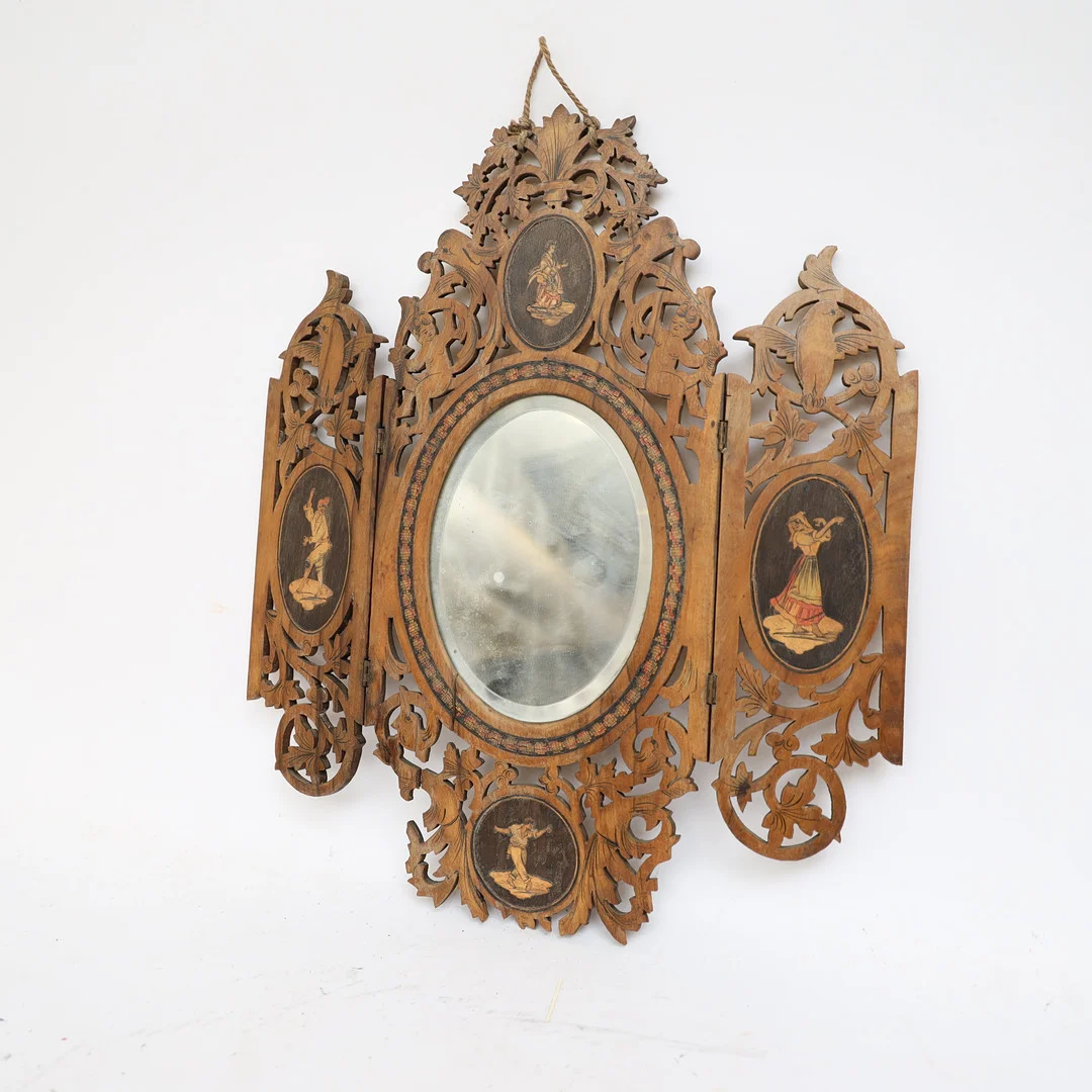 SPEGEL, 1900-talets början, genombruten dekor fanerat med intarsia, hopfällbar. — Mirrors — Falun Auktionsbyrå