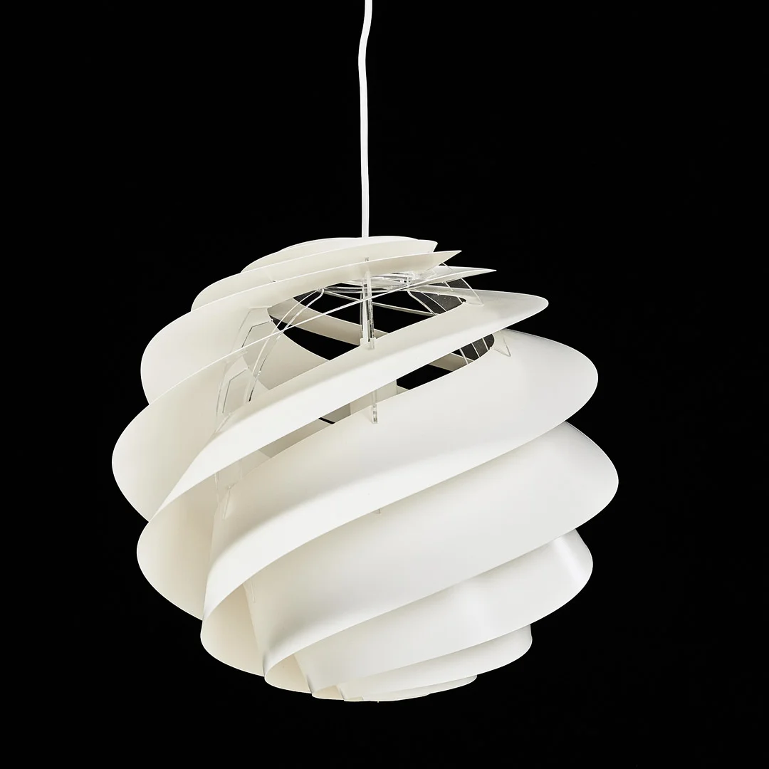 LE KLINT. Taklampa, "Swirl", Danmark. — Ceiling lights — Stockholms Auktionsverk Magasin 5