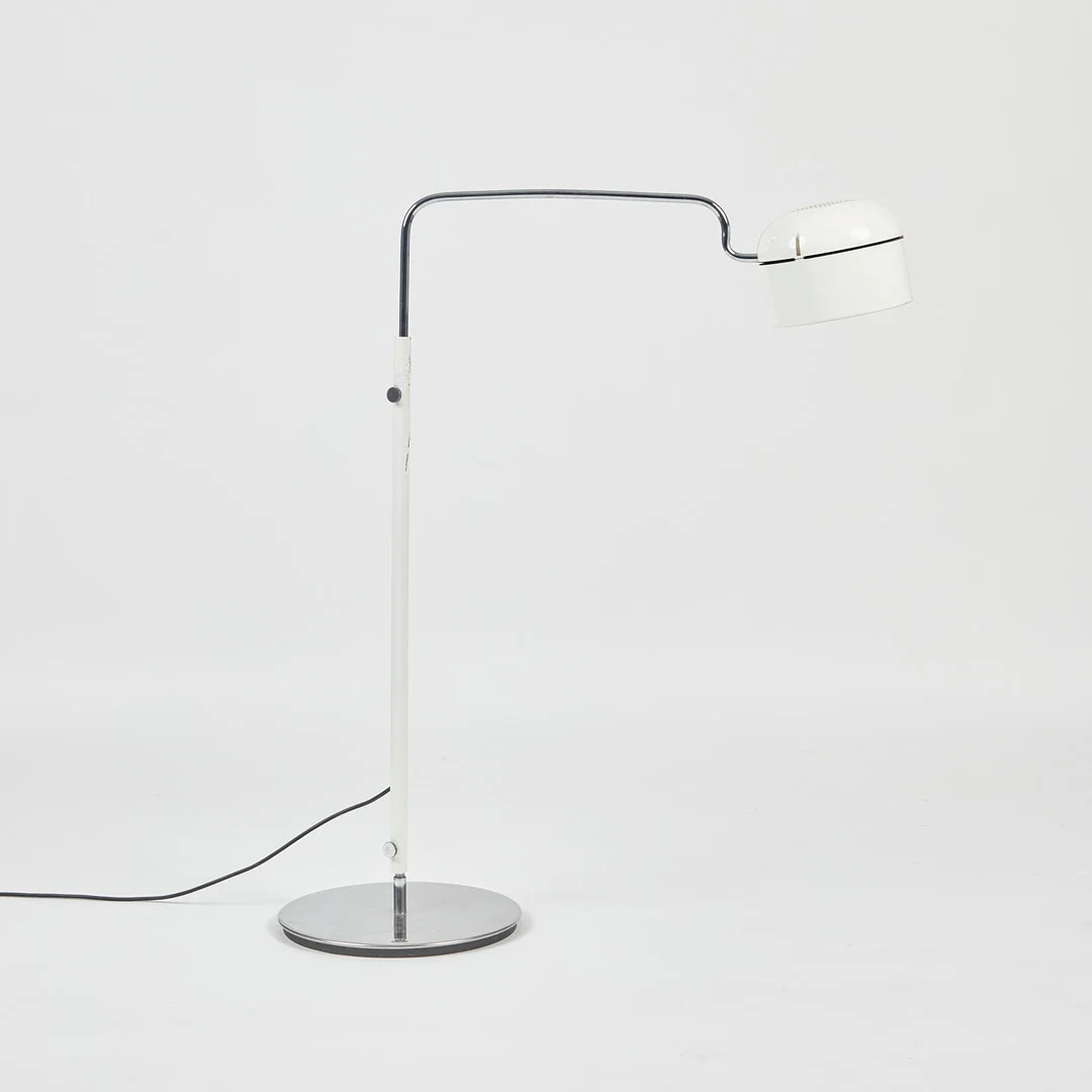 ARNOLD BERGES. Staff. Stehleuchte, Modell 'Duo', Chromstahl, Kunststoff, 1970er Jahre, Deutschland. — Floor lights — Stockholms Auktionsverk Köln