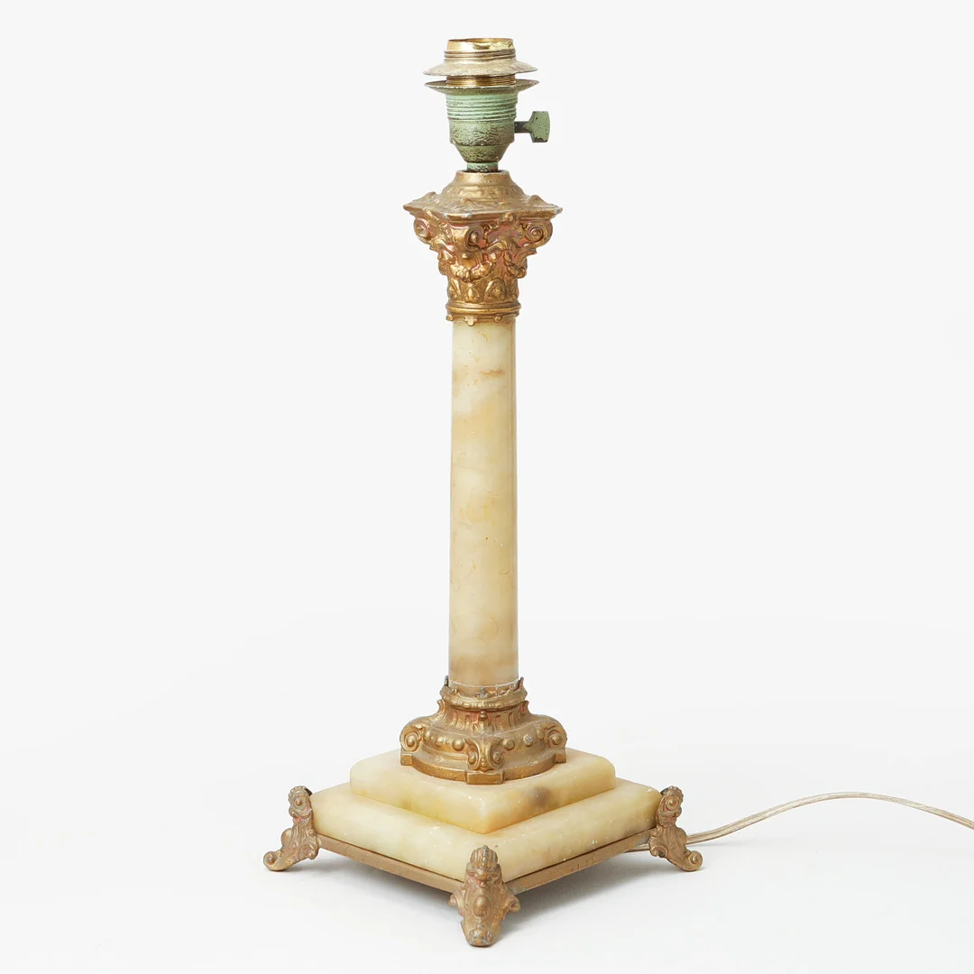 BORDSLAMPA, 1900-tal. — Table Lamps — Göteborgs Auktionsverk