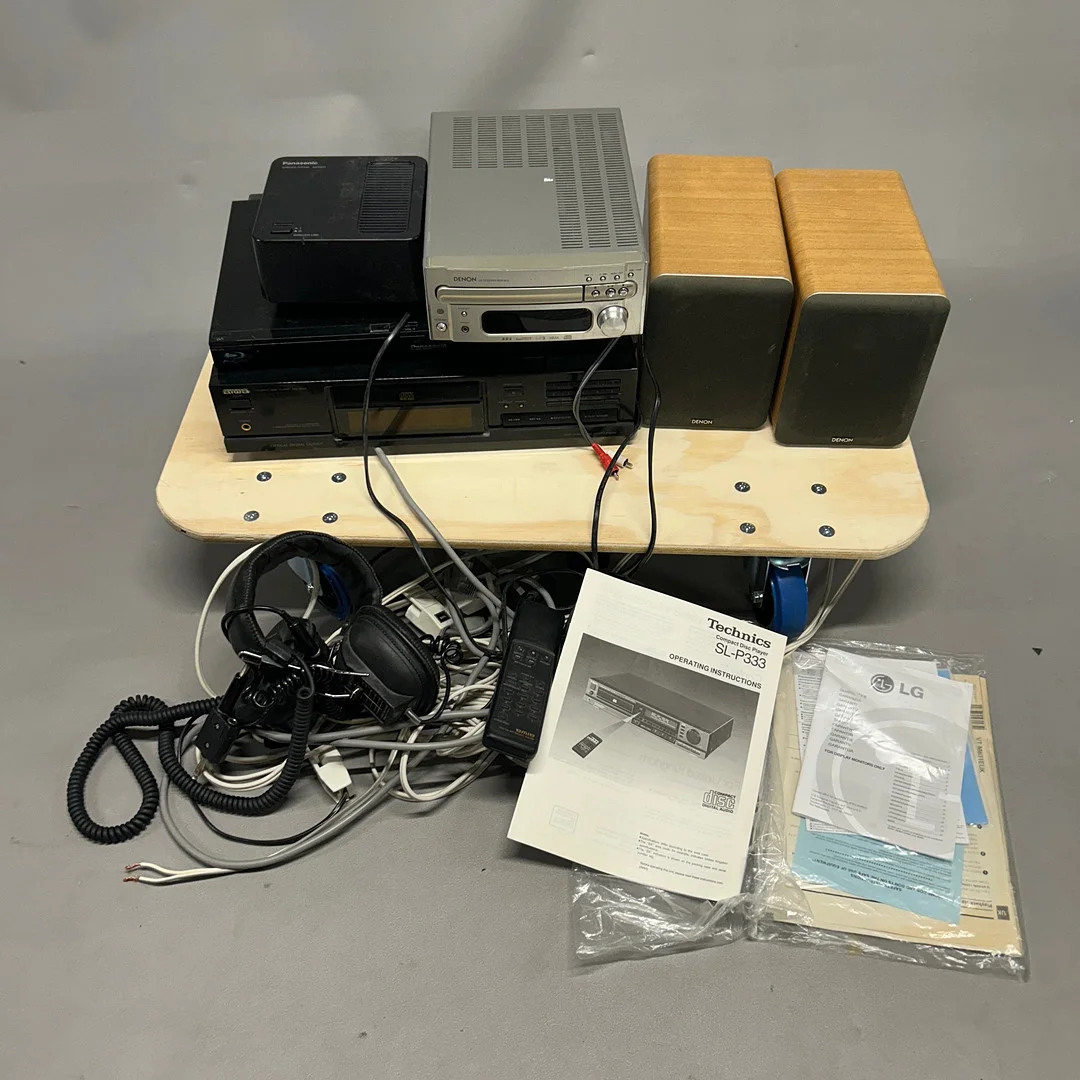 DENON SPEAKERS, CD PLAYER ETC. — Modern consumer electronics — Chalkwell Auctions