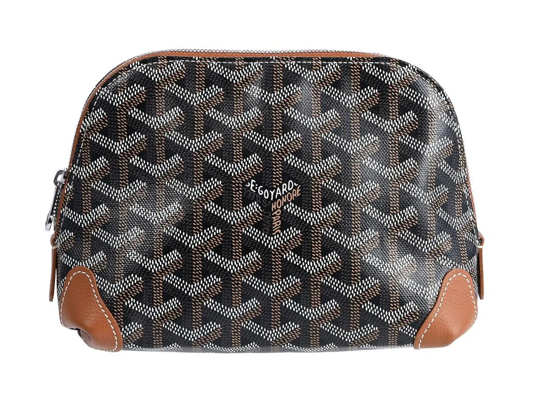 GOYARD, NECESSÄR, Vendome Cosmetic, Goyardine Canvas, svart, brunt, Chevroches kalvskinn, silverfärgade beslag, 18x13x7 cm, dustbag. Very Good Condition. — Accessoarer/Väskor — Kaplans