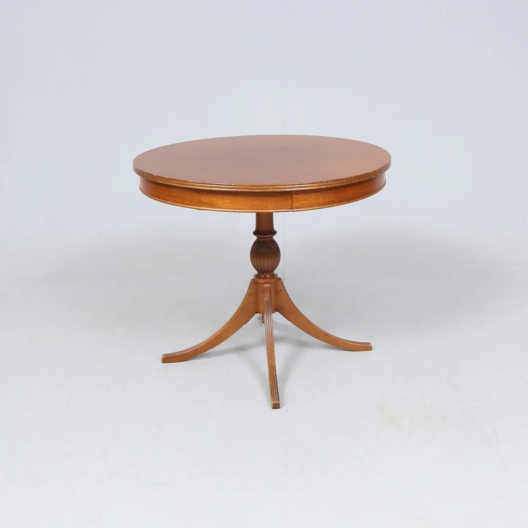 SOFFBORD, engelsk stil, 1900-talets andra hälft. — Coffee Tables — Gomér & Andersson Linköping