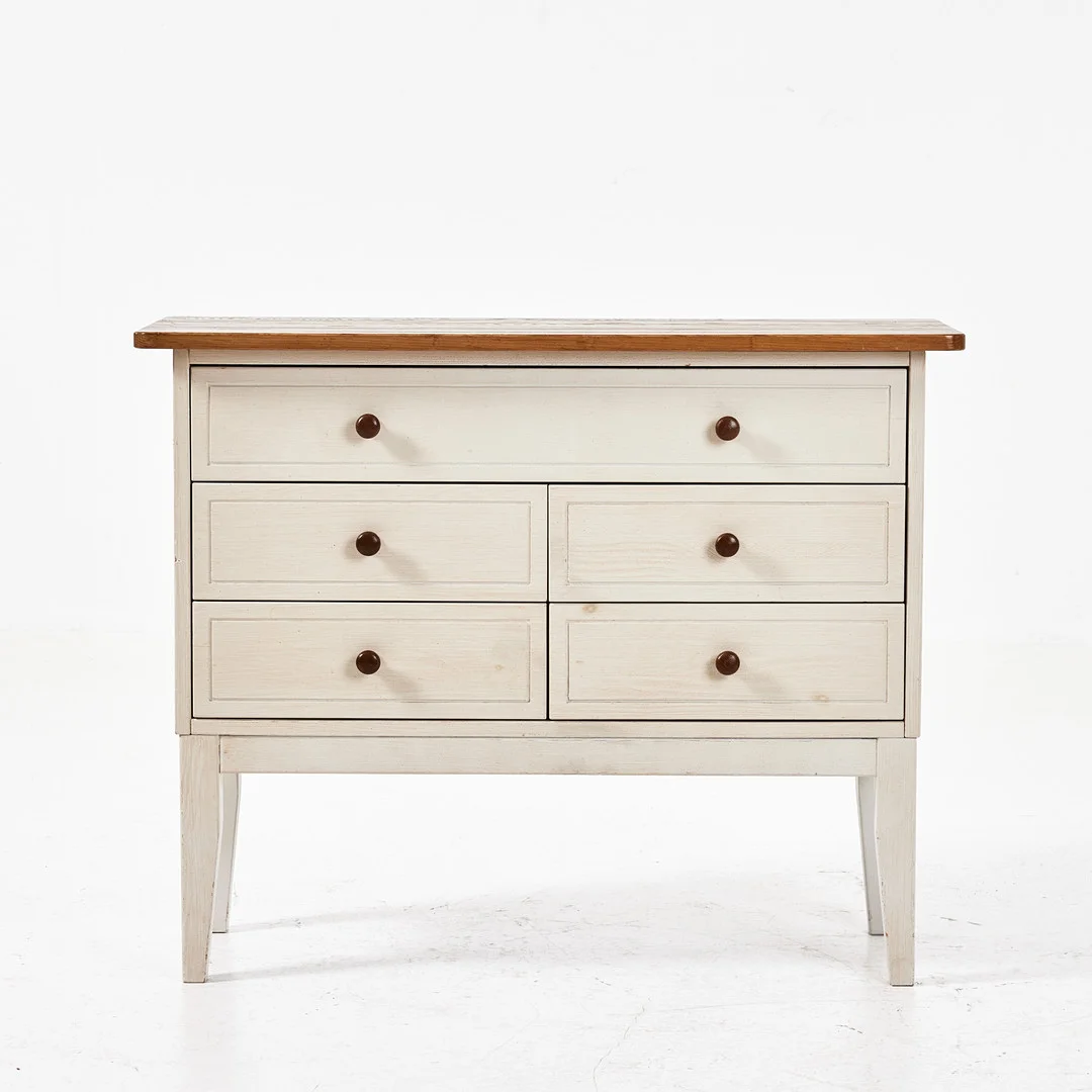 ENGLESSON, byrå, 5 lådor, dragknoppar i trä. — Chests of drawers — Stockholms Auktionsverk Magasin 5