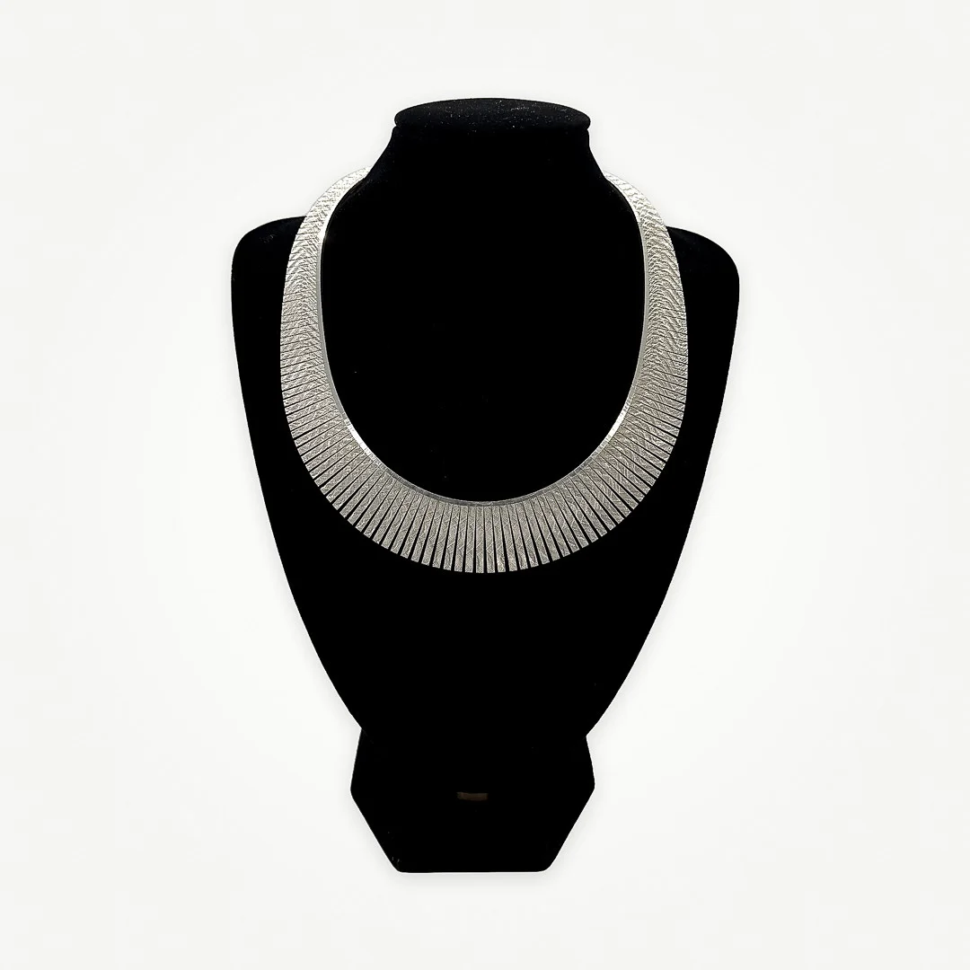 Collier. Doserat. Silver. — Necklace — Auktionshuset STO Bohuslän