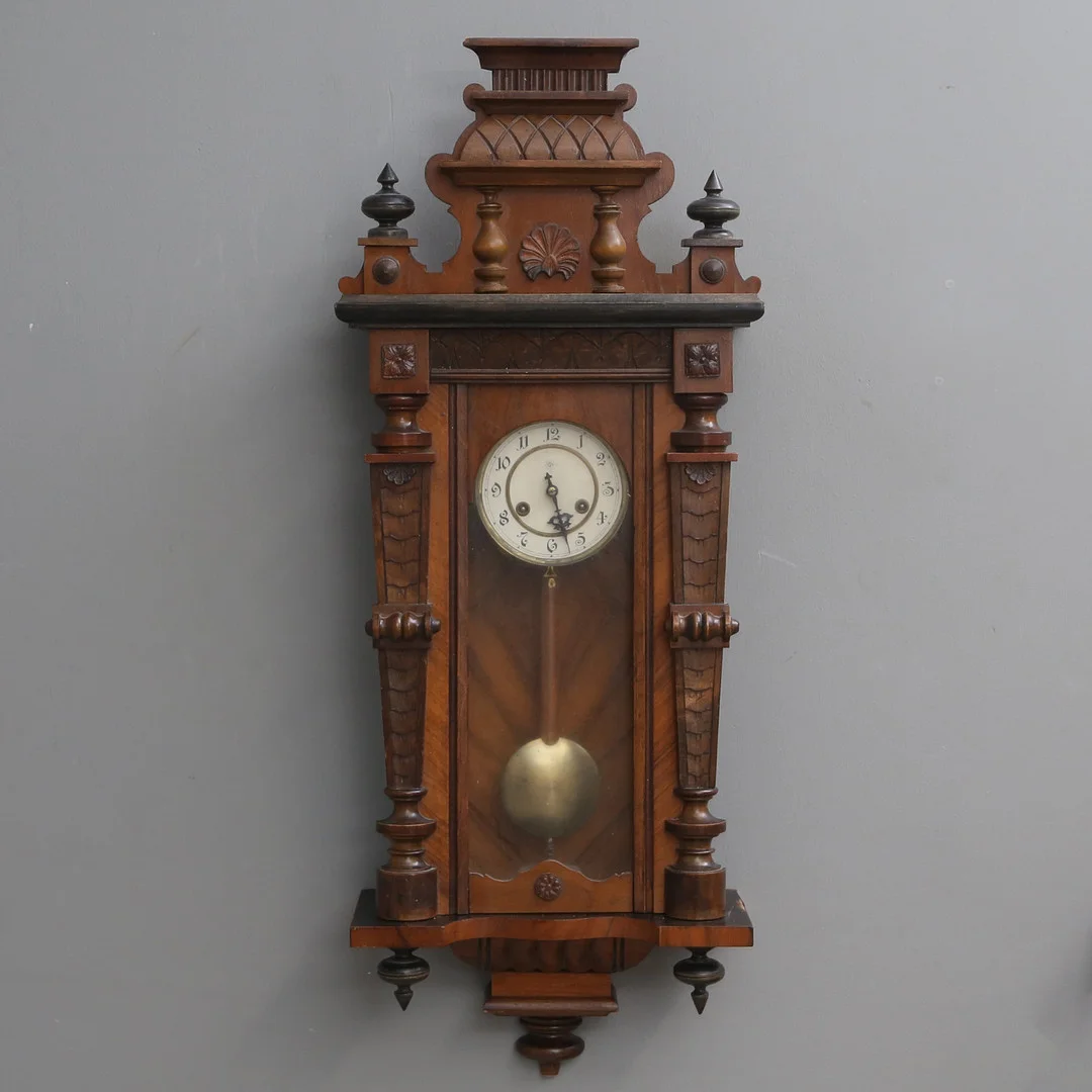 VÄGGUR, Junghans. — Wall Clocks — Kalmar Auktionsverk