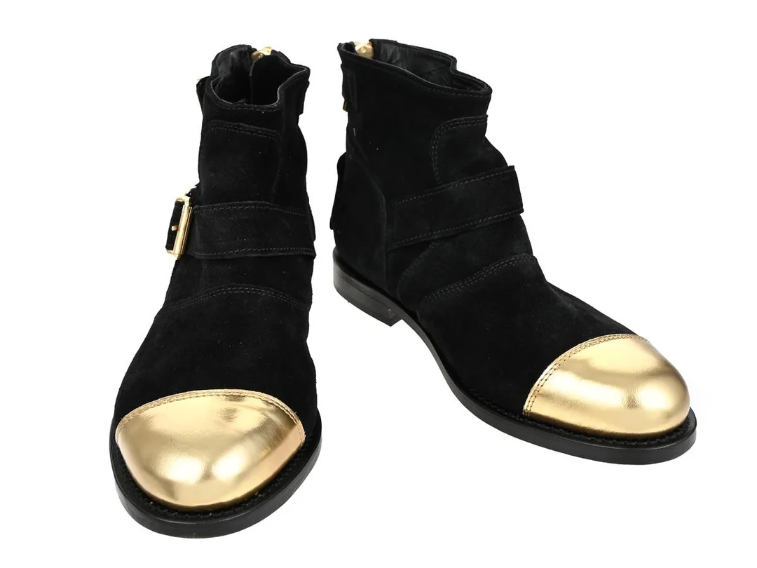 SKOR, BALMAIN, for H&M, Boots, svart mocka, svart läder, guldfärgade beslag, stl 38, skopåse, kartong. — Kläder/Skor — Kaplans