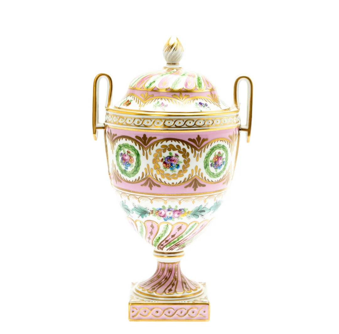 CARL THIEME. Deckelvase, Dresden, 20. Jh. — European — Stockholms Auktionsverk Hamburg