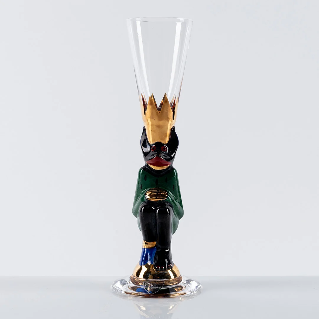 GUNNAR CYRÉN. Snapsglas, "Djävulsglas", grön, Nobelservisen, Orrefors, orginalkartong, 2001. — Art glass — Auktionshuset Kolonn