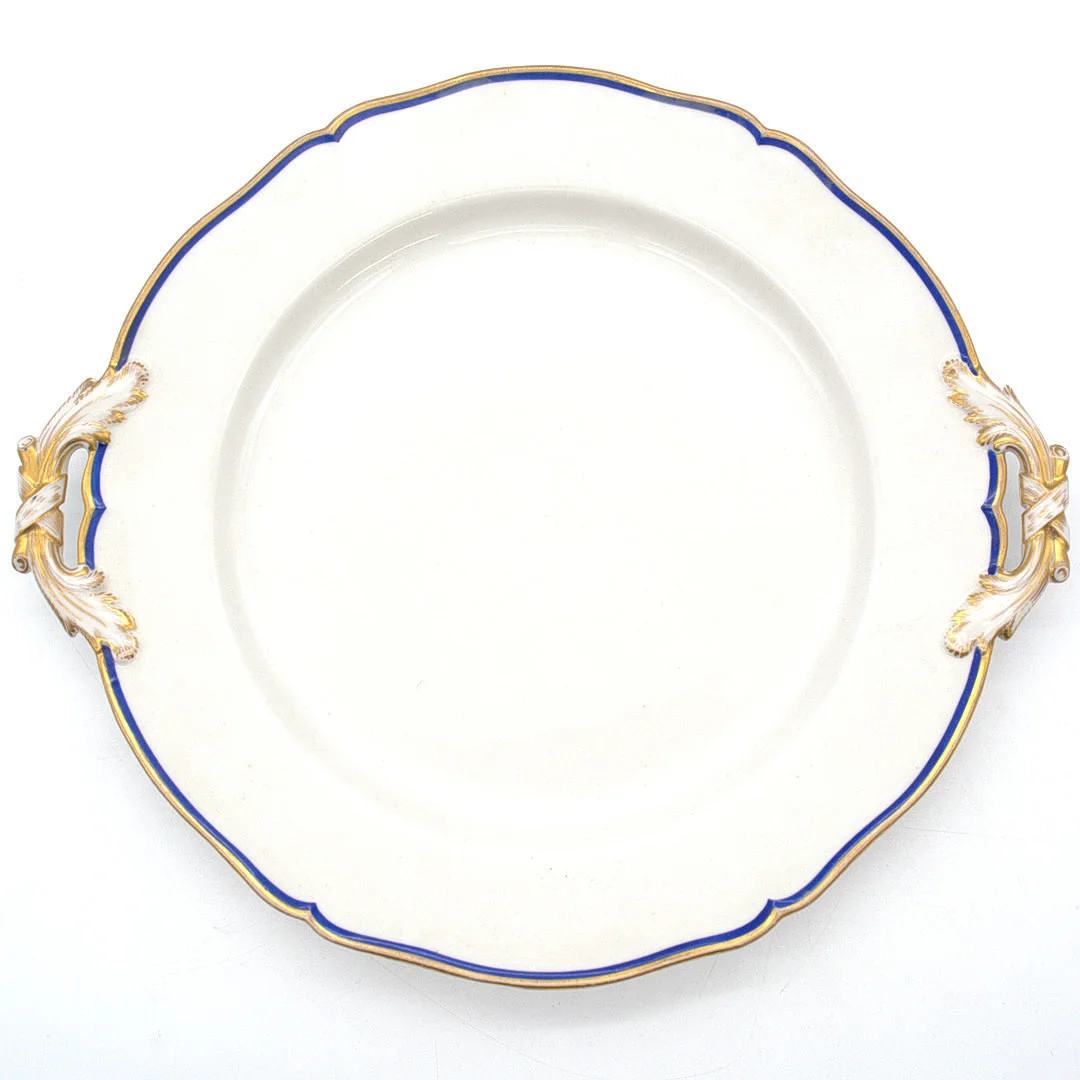 KPM BERLIN. HENKELSCHALE MITTE DES 19. JAHRHUNDERT GOLD UND KOBALTBLAU 1849-1870. — Ceramics & Porcelain — Kunst- und Auktionshaus Kleinhenz