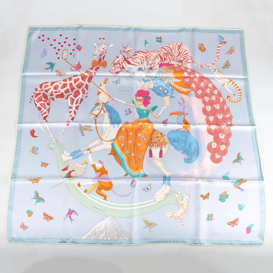 JONATHAN BURTON. HERMÈS Paris, scarf / carré 90 “Hermès Story”, 2022. — Vintage & Designer Fashion — Laholms Auktionskammare