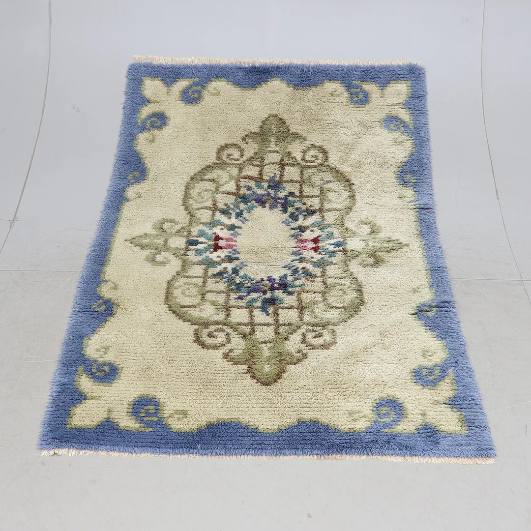 RYAMATTA, 1950-/60-tal. Ca 204x136 cm. — Carpets — Gomér & Andersson Norrköping